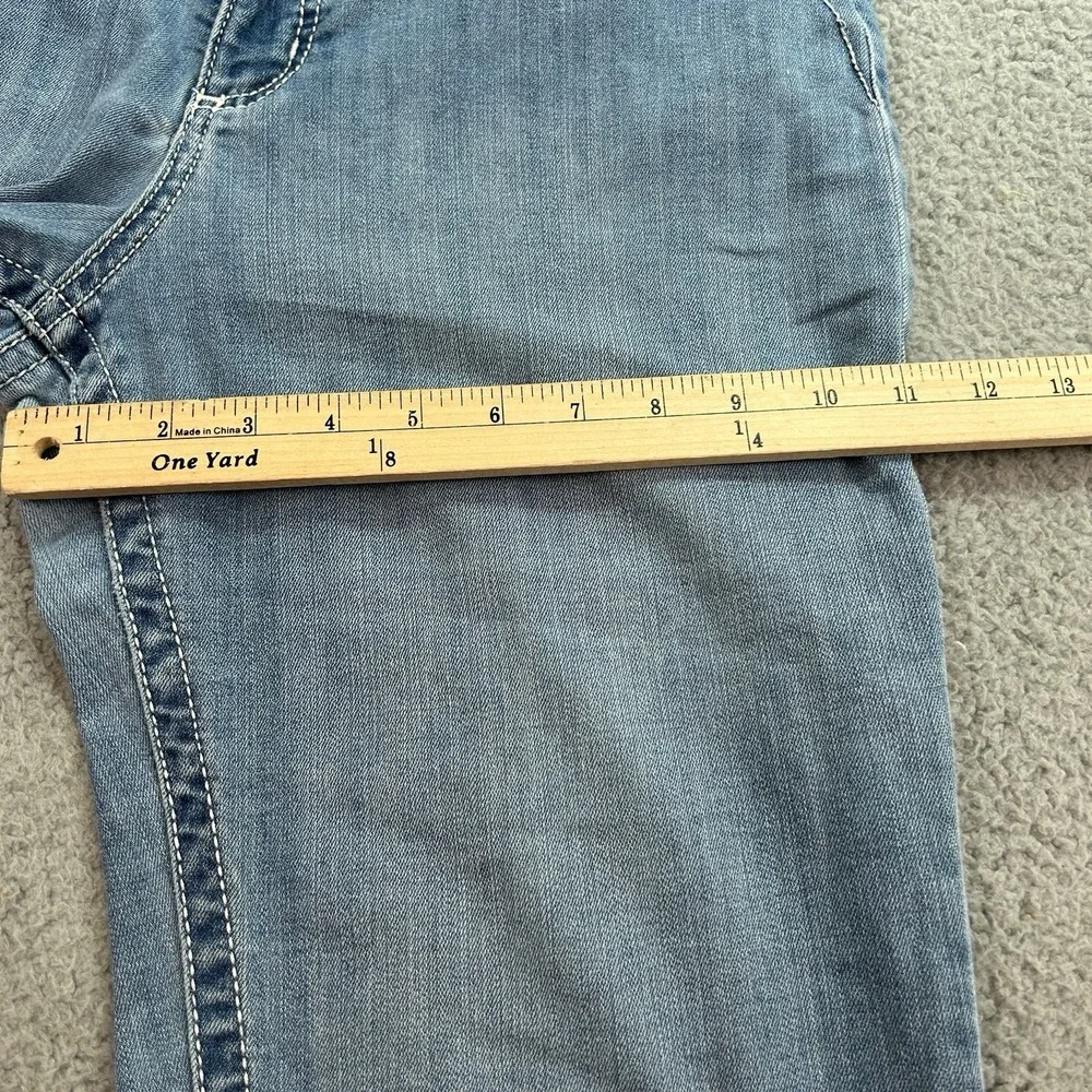 LEE Jeans Womens  12 Medium Blue‎ Slender Secret Embroidered Cropped Capri Denim